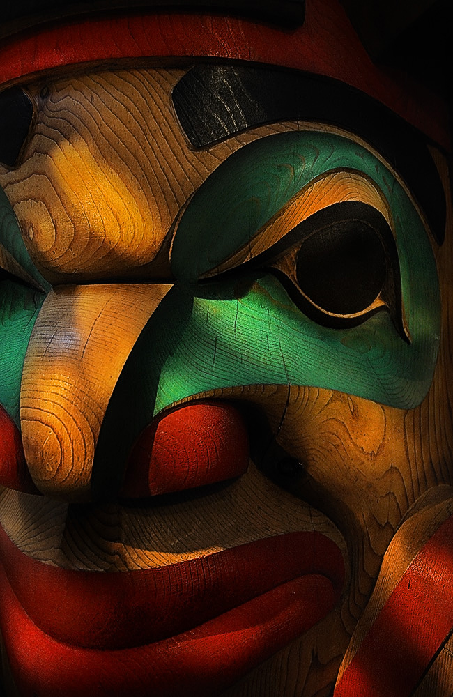 150 Alaskan Totem Pole Lightpainting